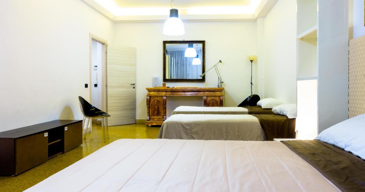 Suite In Center Palermo Luaran gambar